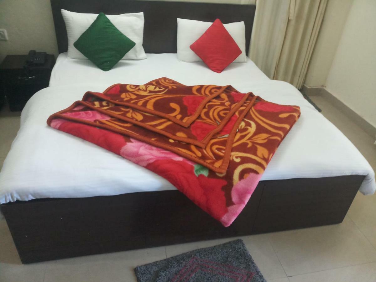 Hotel Vindhwashni Haldwāni Εξωτερικό φωτογραφία